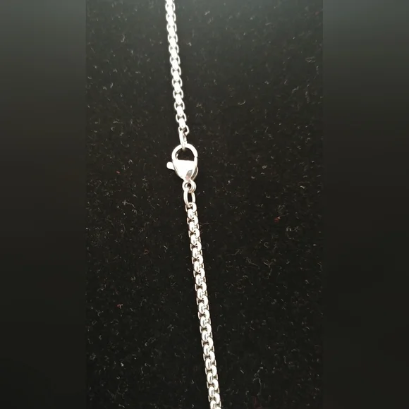 Zipper Pull Pendant Necklace - Picture 5 of 6